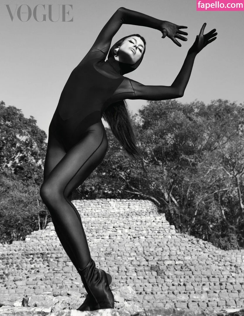 Irina Shayk Onlyfans Photo Gallery 