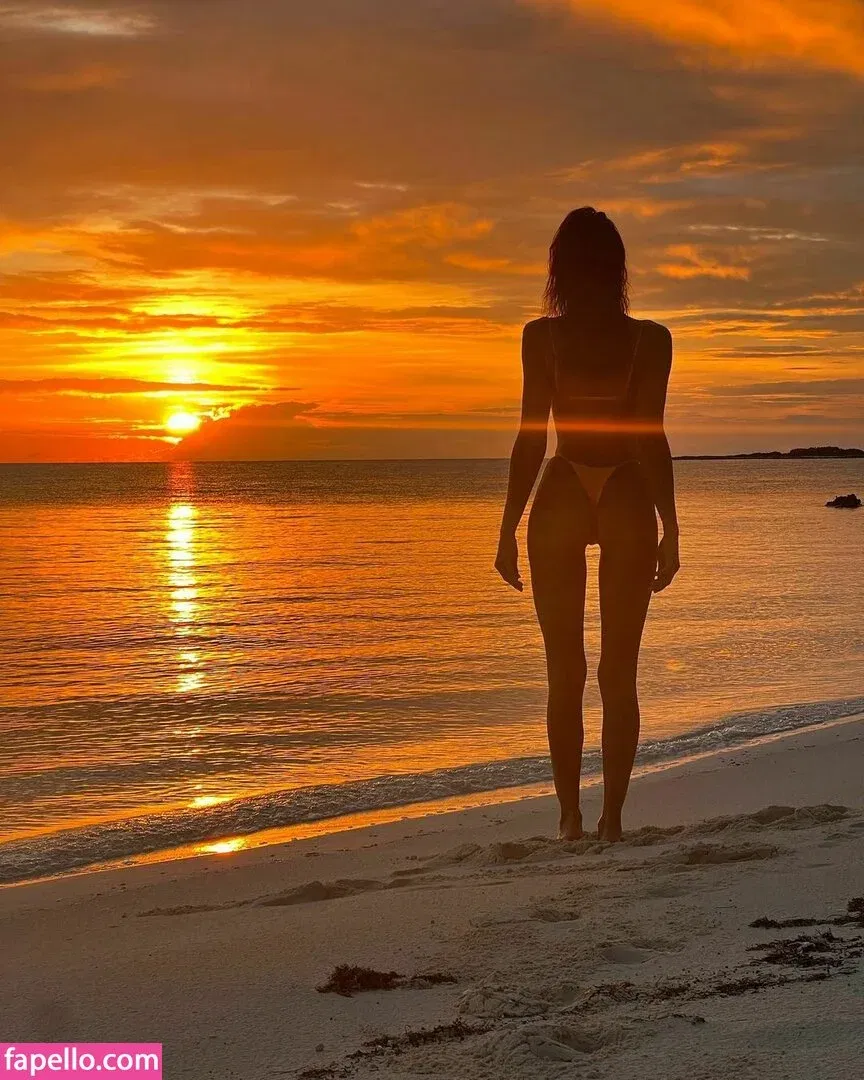 Irina Shayk Onlyfans Photo Gallery 