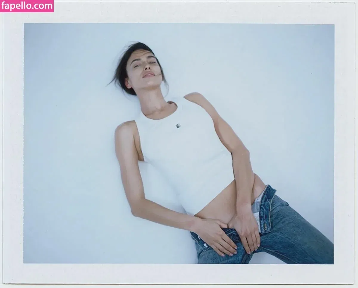 Irina Shayk Onlyfans Photo Gallery 