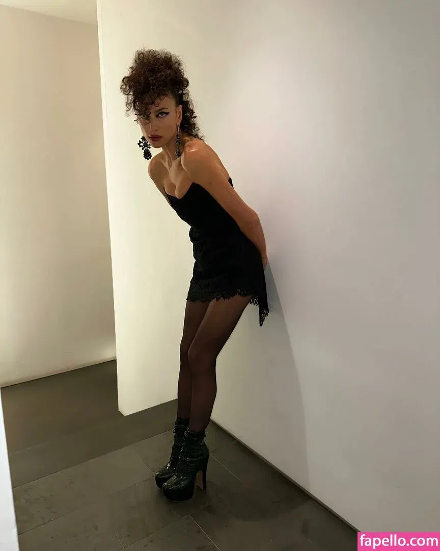 Irina Shayk Onlyfans Photo Gallery 