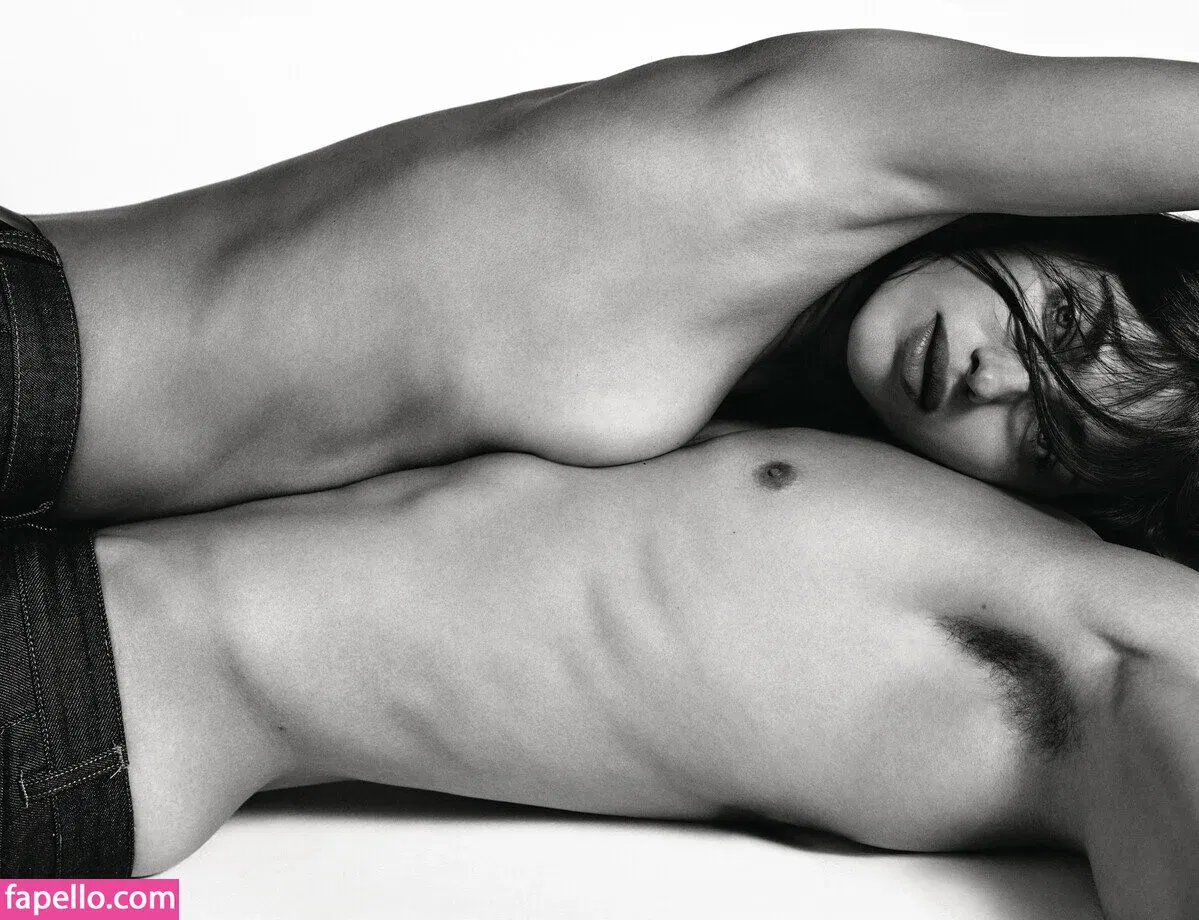 Irina Shayk Onlyfans Photo Gallery 