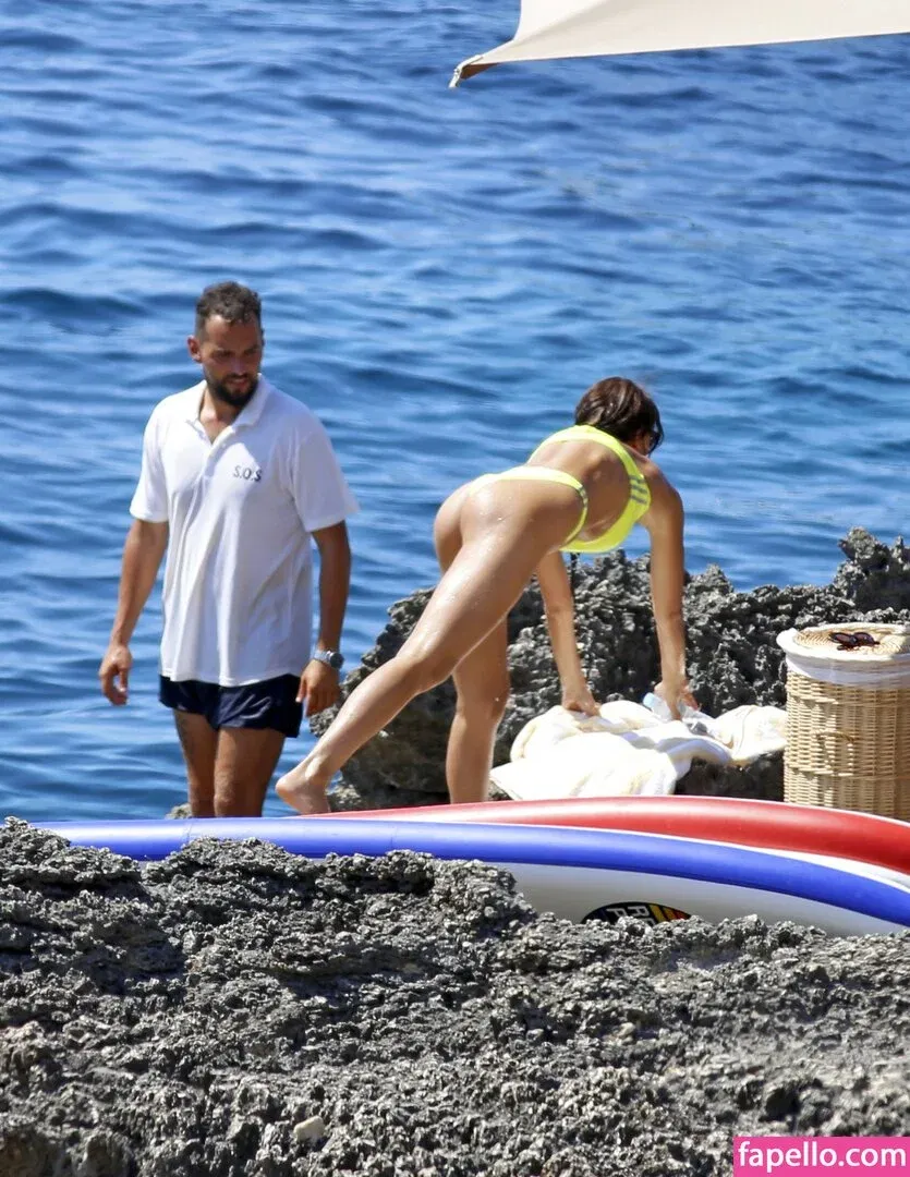 Irina Shayk Onlyfans Photo Gallery 