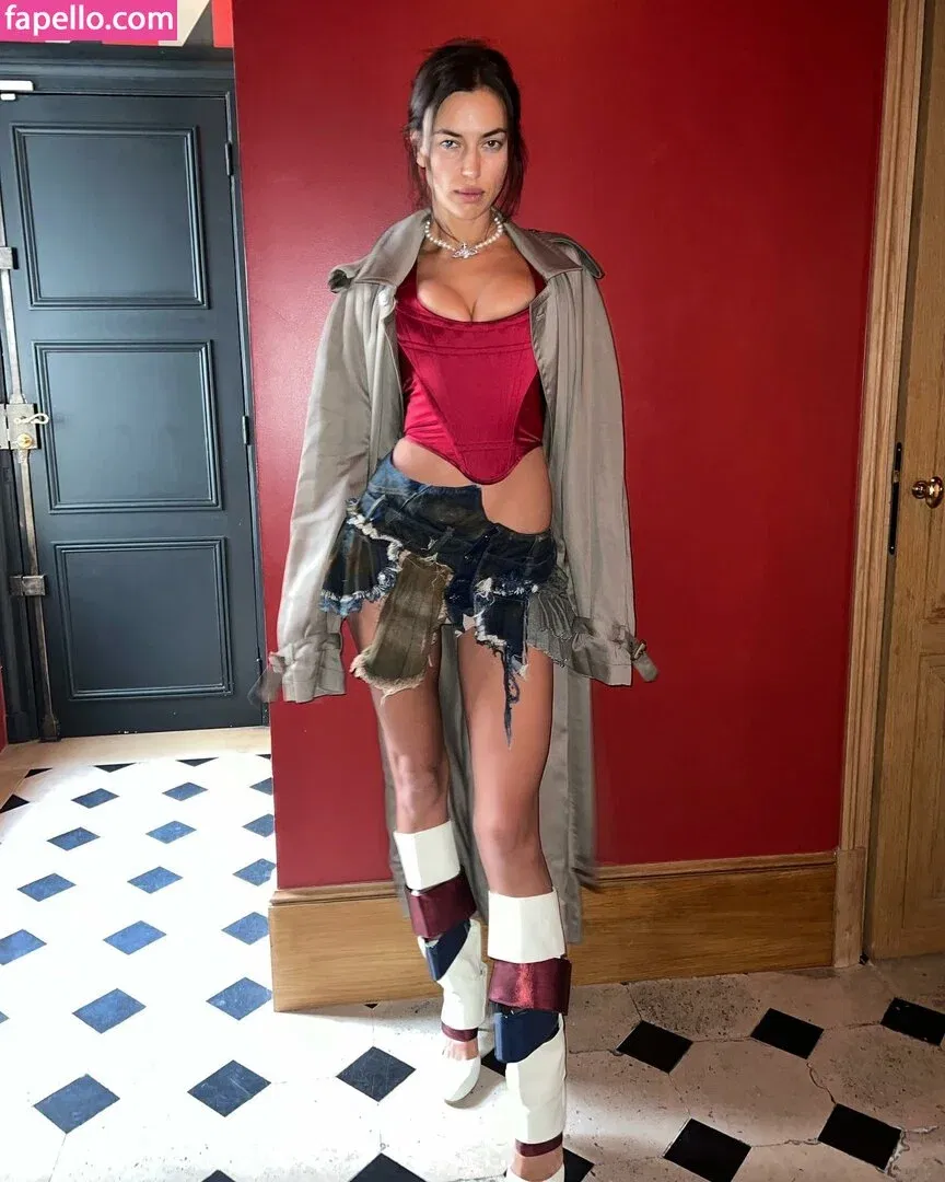 Irina Shayk Onlyfans Photo Gallery 