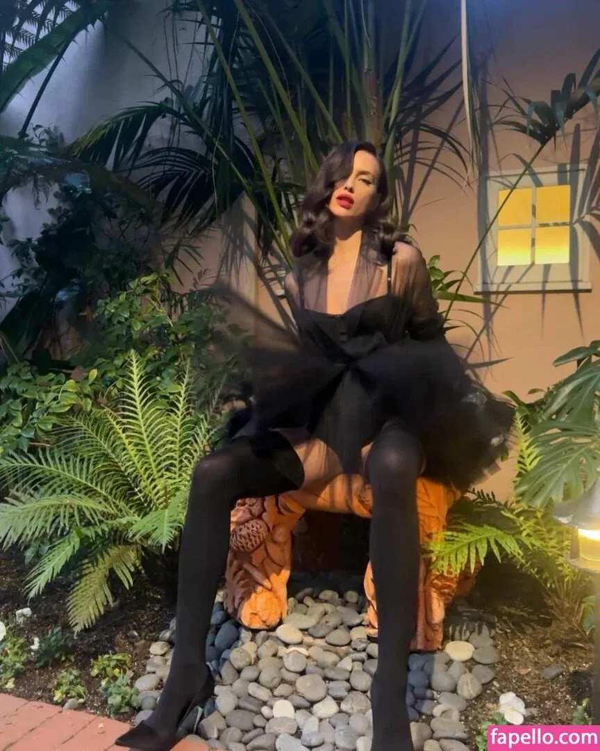 Irina Shayk Onlyfans Photo Gallery 