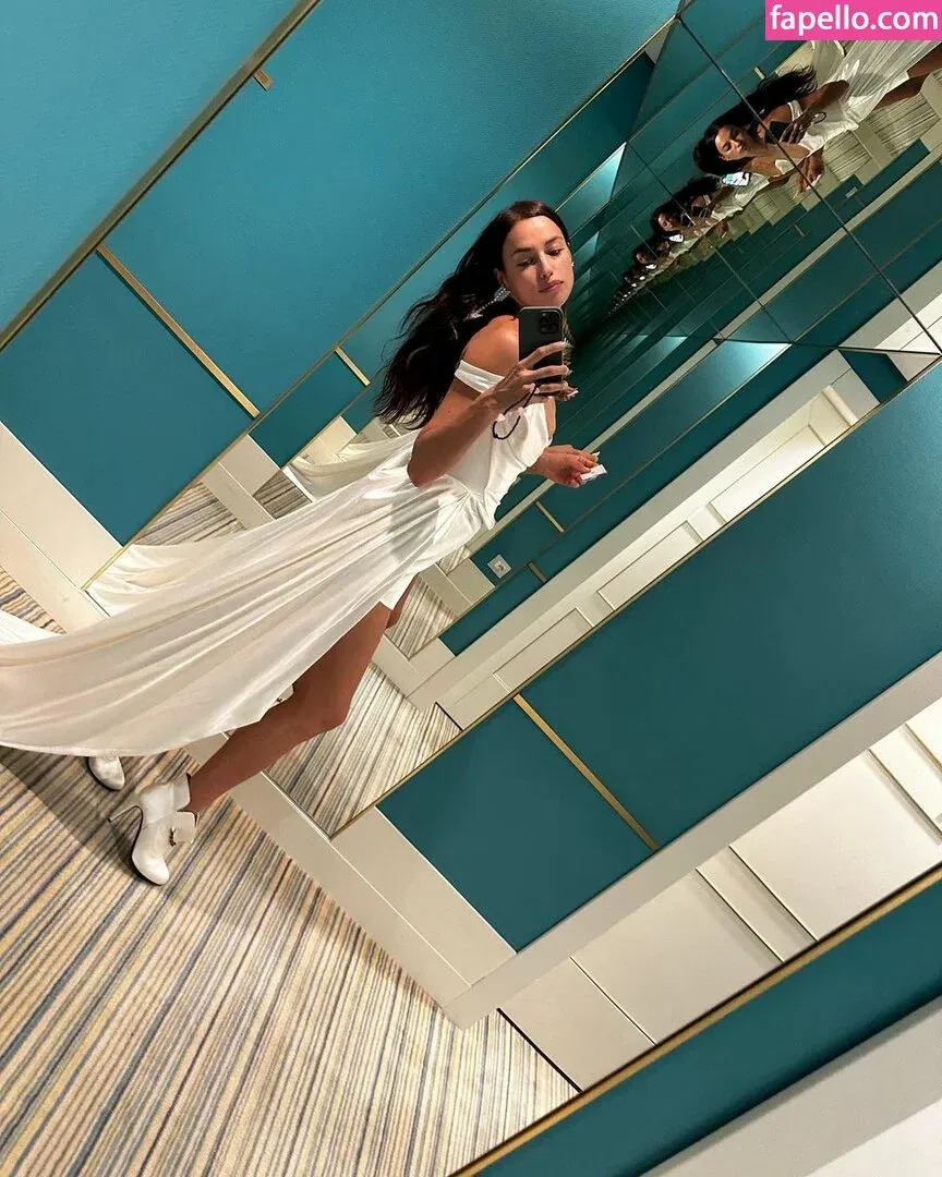 Irina Shayk Onlyfans Photo Gallery 