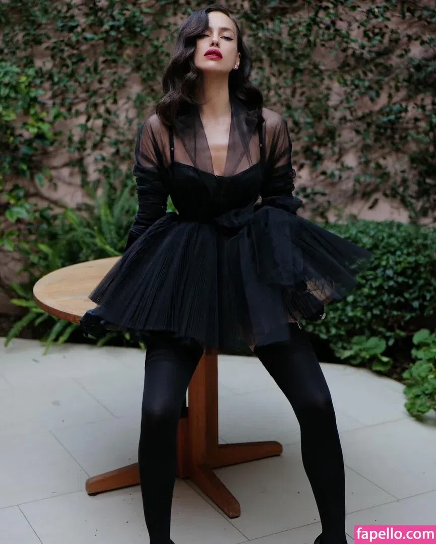 Irina Shayk Onlyfans Photo Gallery 