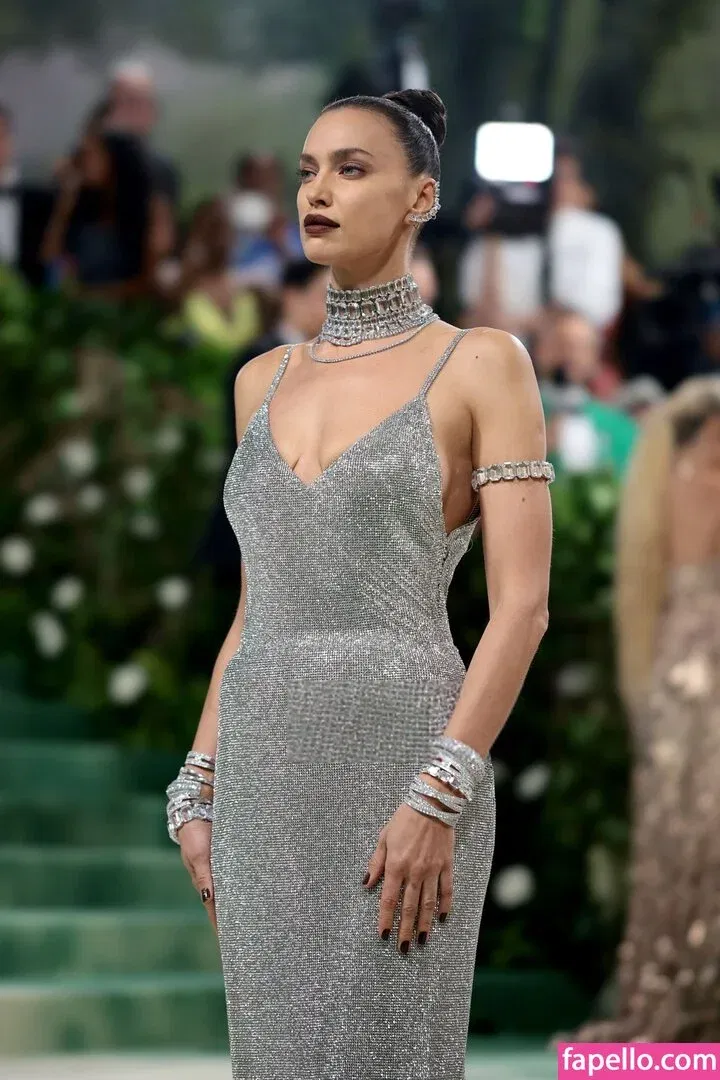 Irina Shayk Onlyfans Photo Gallery 