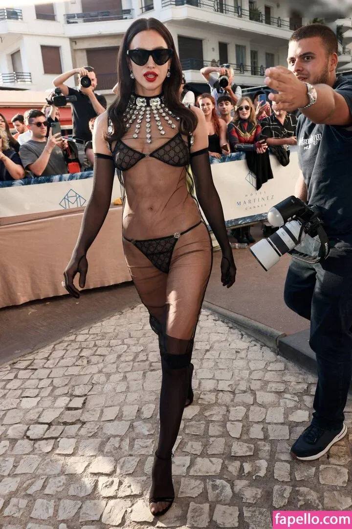 Irina Shayk Onlyfans Photo Gallery 