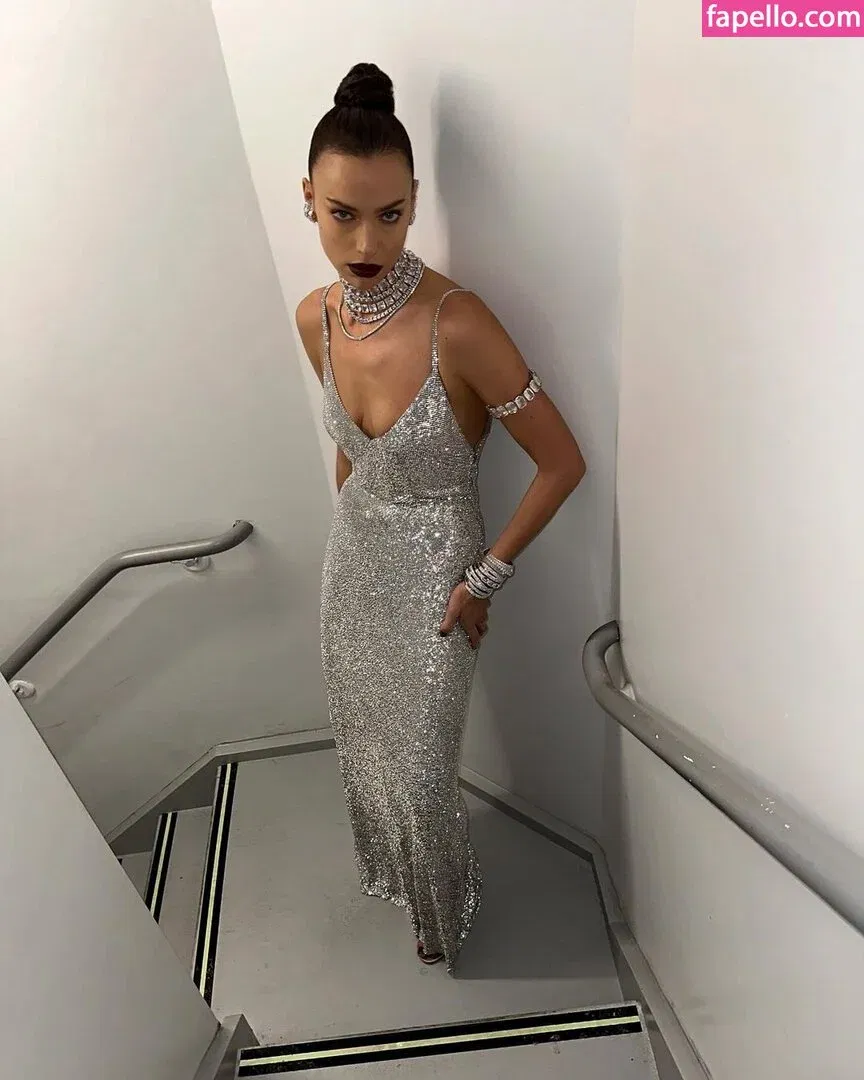 Irina Shayk Onlyfans Photo Gallery 