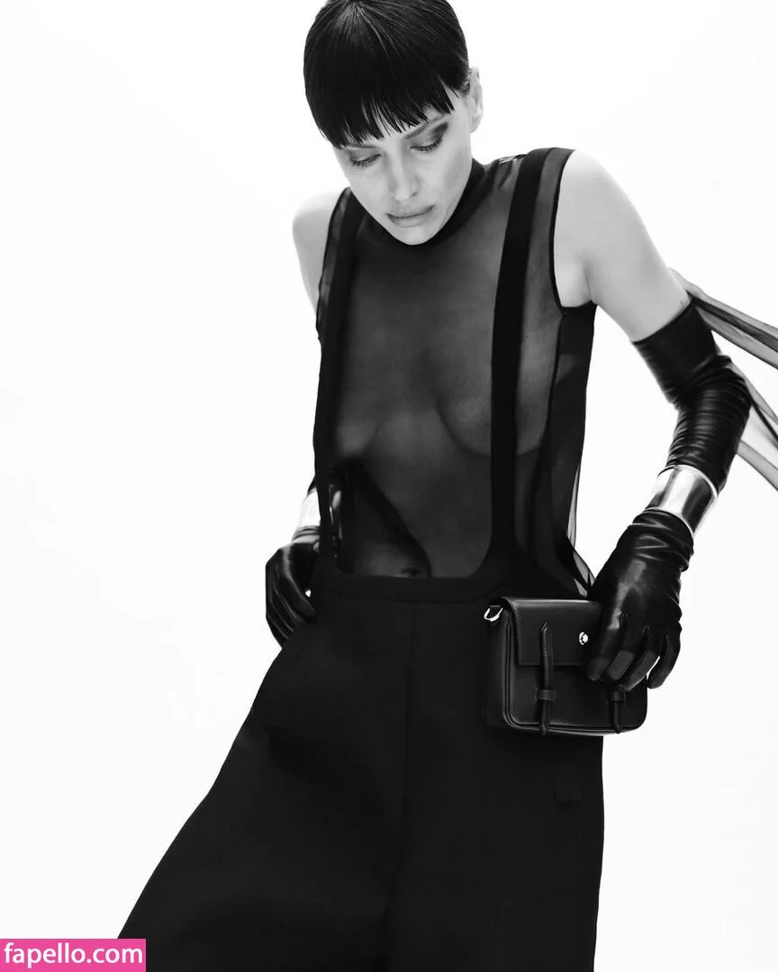 Irina Shayk Onlyfans Photo Gallery 