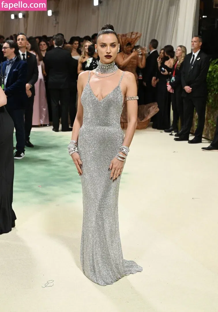 Irina Shayk Onlyfans Photo Gallery 