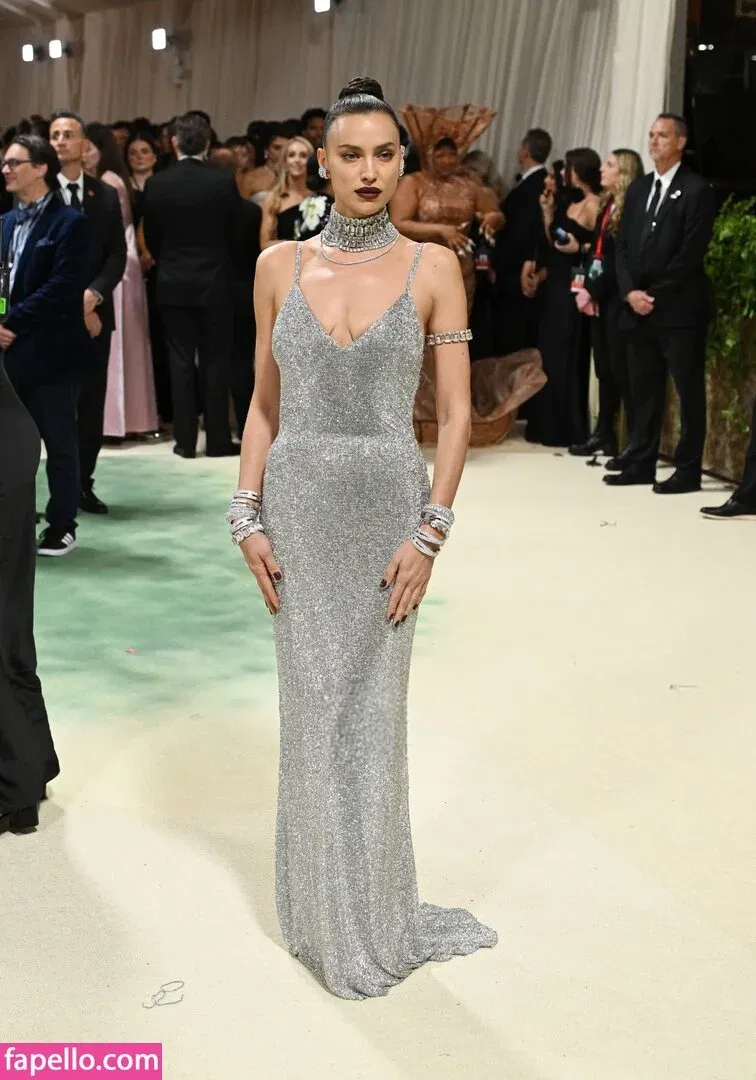 Irina Shayk Onlyfans Photo Gallery 