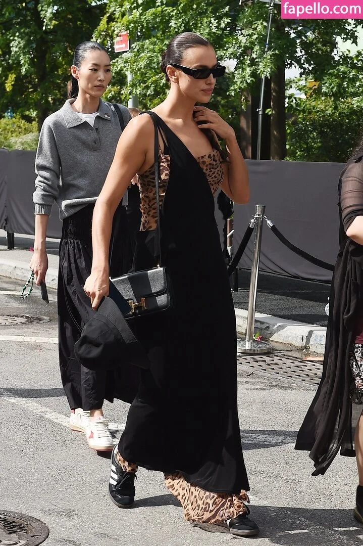 Irina Shayk Onlyfans Photo Gallery 