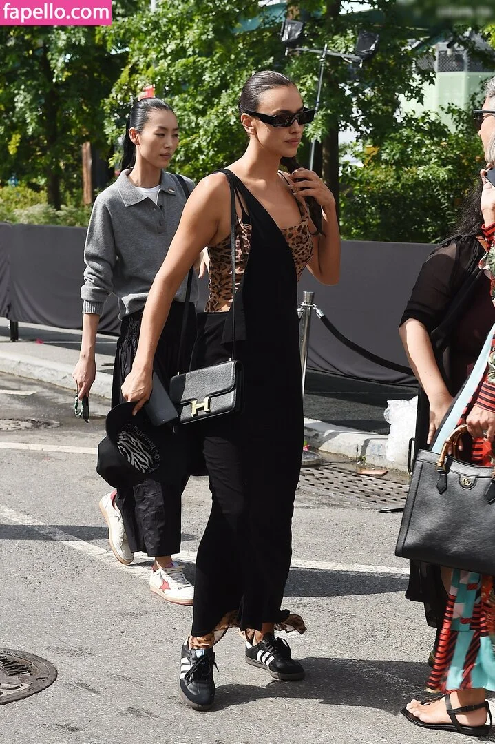 Irina Shayk Onlyfans Photo Gallery 