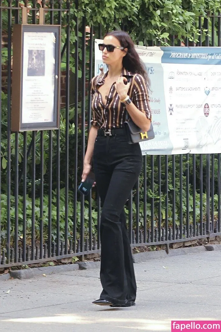 Irina Shayk Onlyfans Photo Gallery 