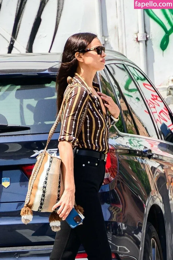 Irina Shayk Onlyfans Photo Gallery 