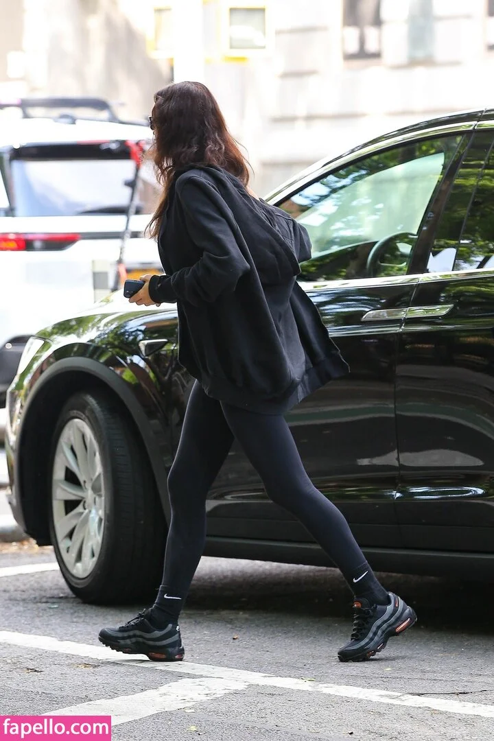 Irina Shayk Onlyfans Photo Gallery 