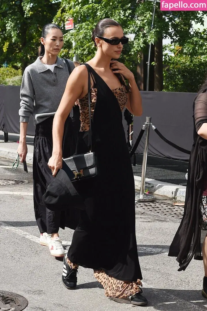 Irina Shayk Onlyfans Photo Gallery 