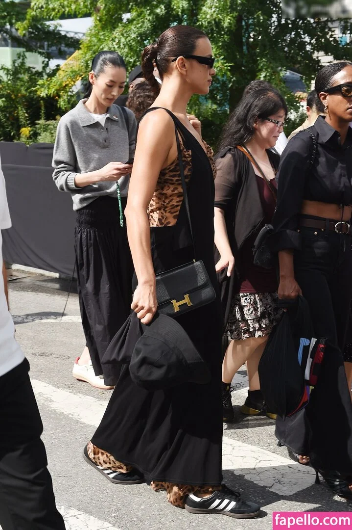 Irina Shayk Onlyfans Photo Gallery 