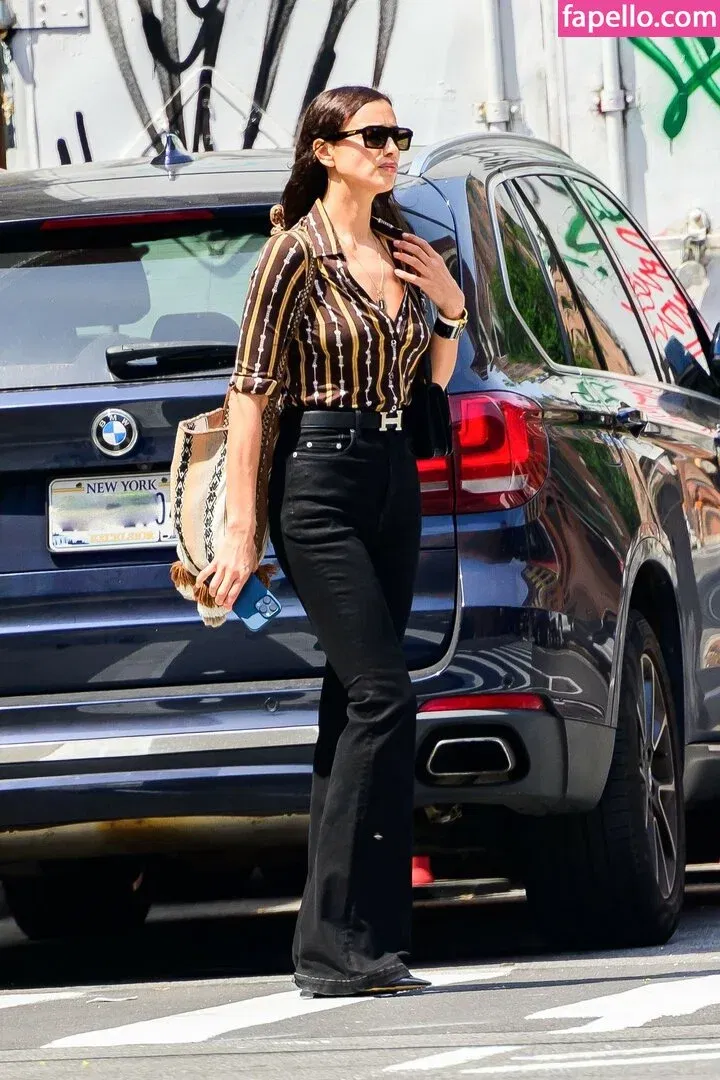 Irina Shayk Onlyfans Photo Gallery 