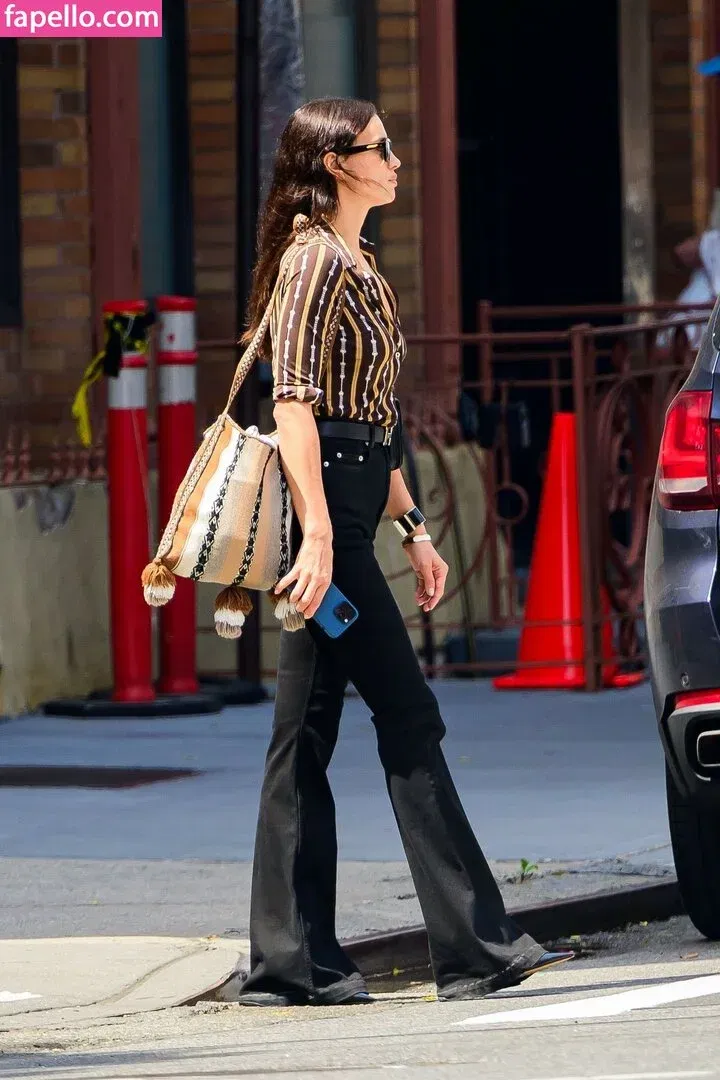 Irina Shayk Onlyfans Photo Gallery 