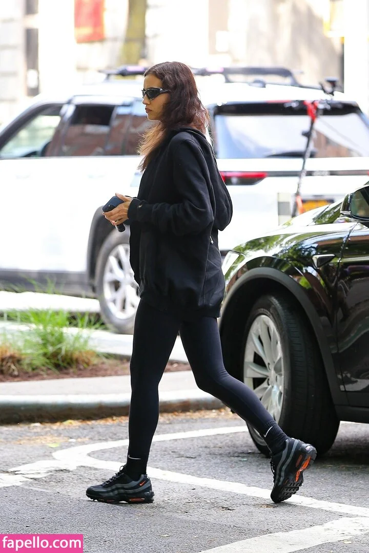 Irina Shayk Onlyfans Photo Gallery 