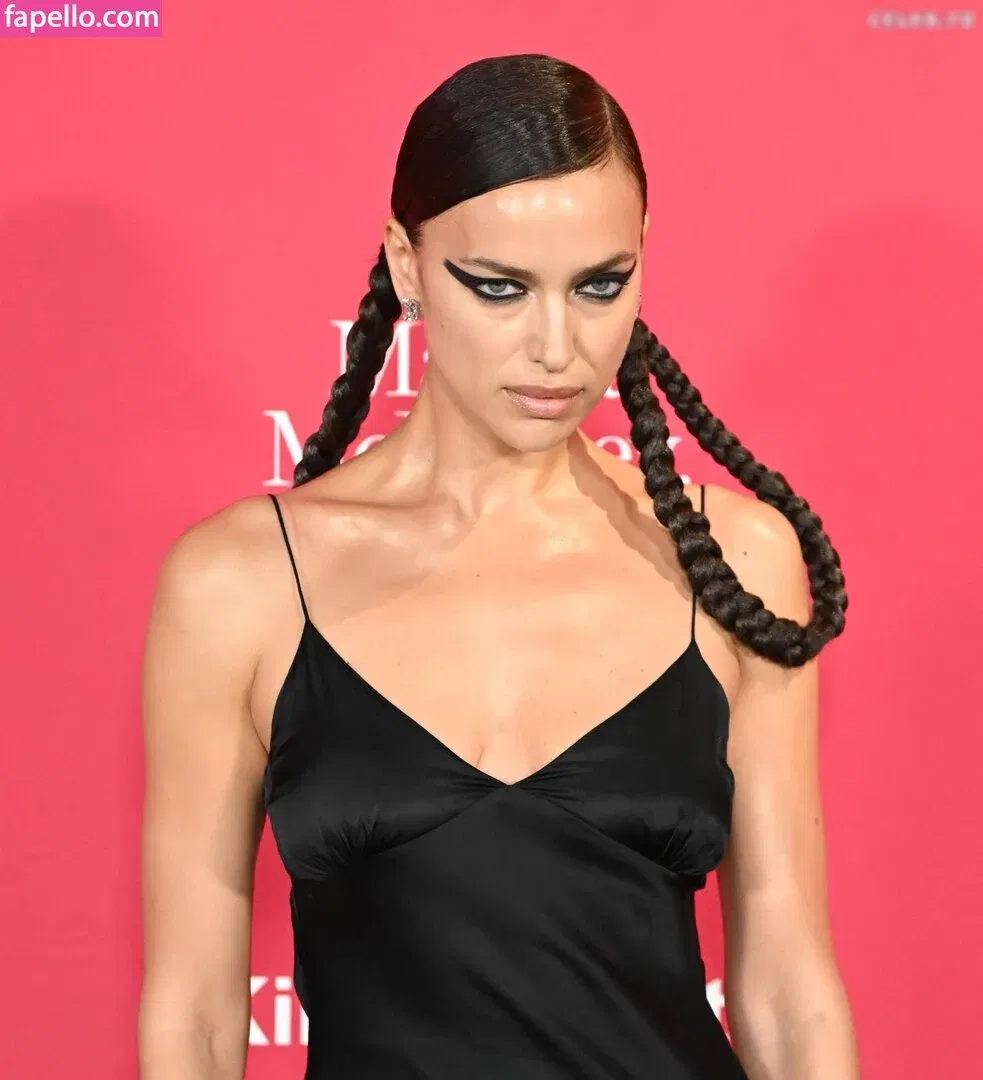 Irina Shayk Onlyfans Photo Gallery 