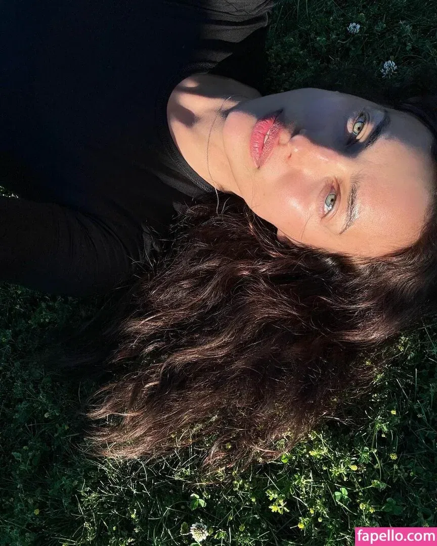 Irina Shayk Onlyfans Photo Gallery 