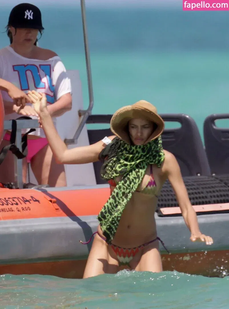 Irina Shayk Onlyfans Photo Gallery 