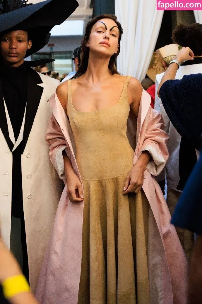 Irina Shayk Onlyfans Photo Gallery 