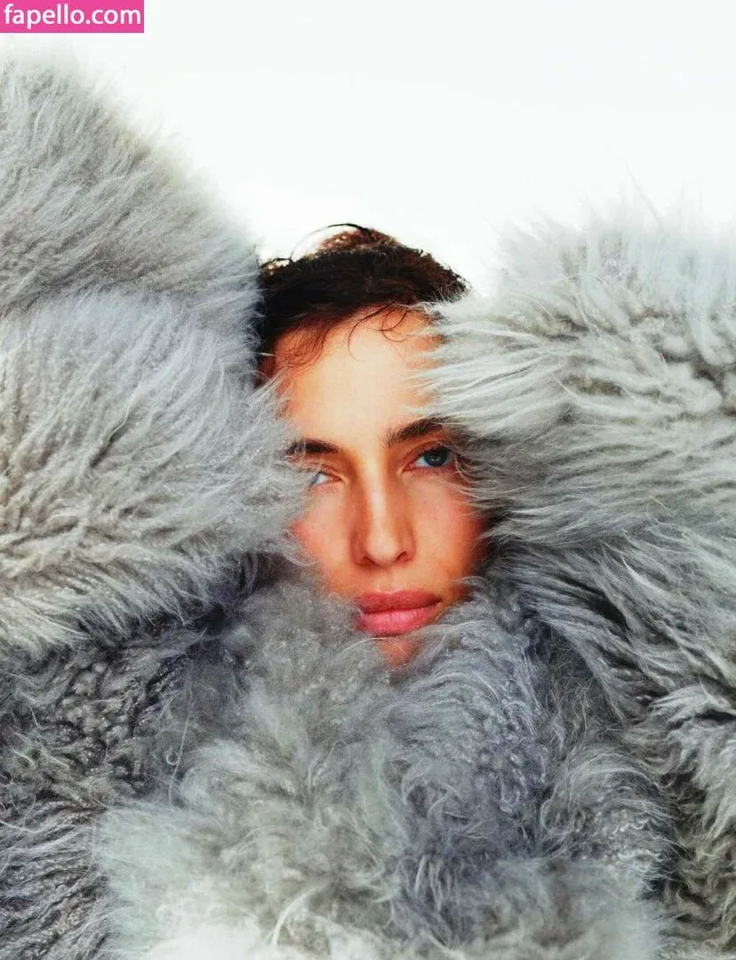 Irina Shayk Onlyfans Photo Gallery 