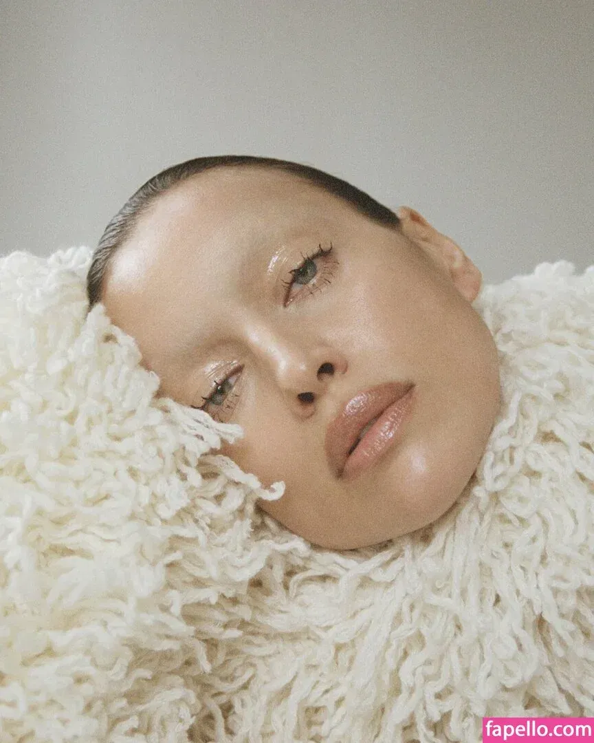 Irina Shayk Onlyfans Photo Gallery 