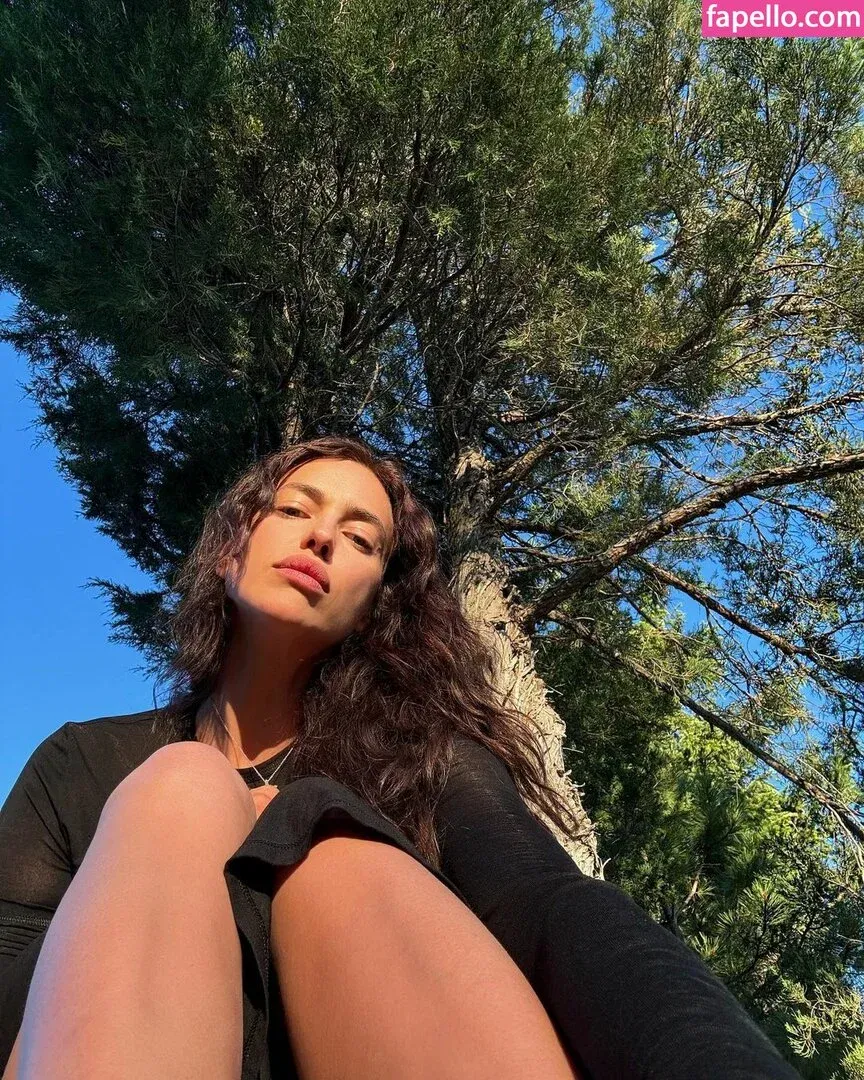 Irina Shayk Onlyfans Photo Gallery 