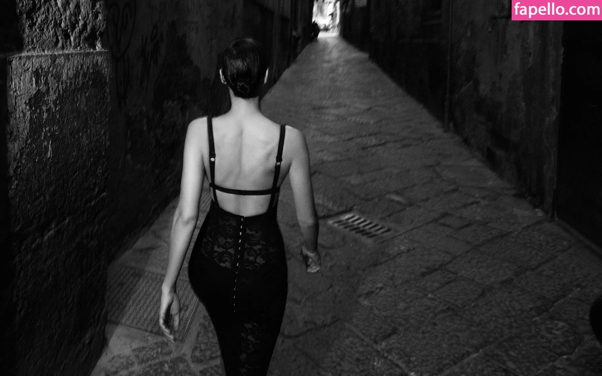 Irina Shayk Onlyfans Photo Gallery 