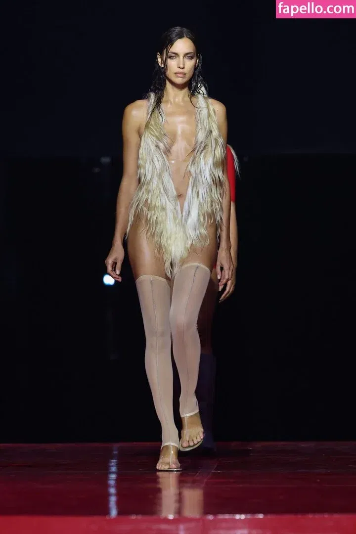 Irina Shayk Onlyfans Photo Gallery 