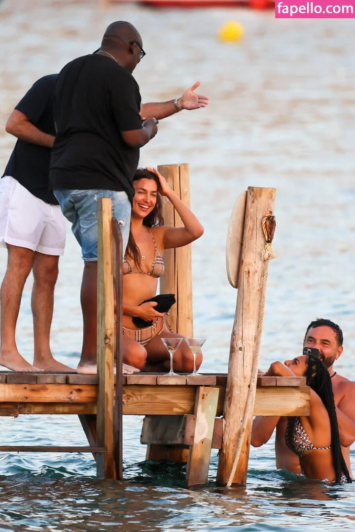 Irina Shayk Onlyfans Photo Gallery 