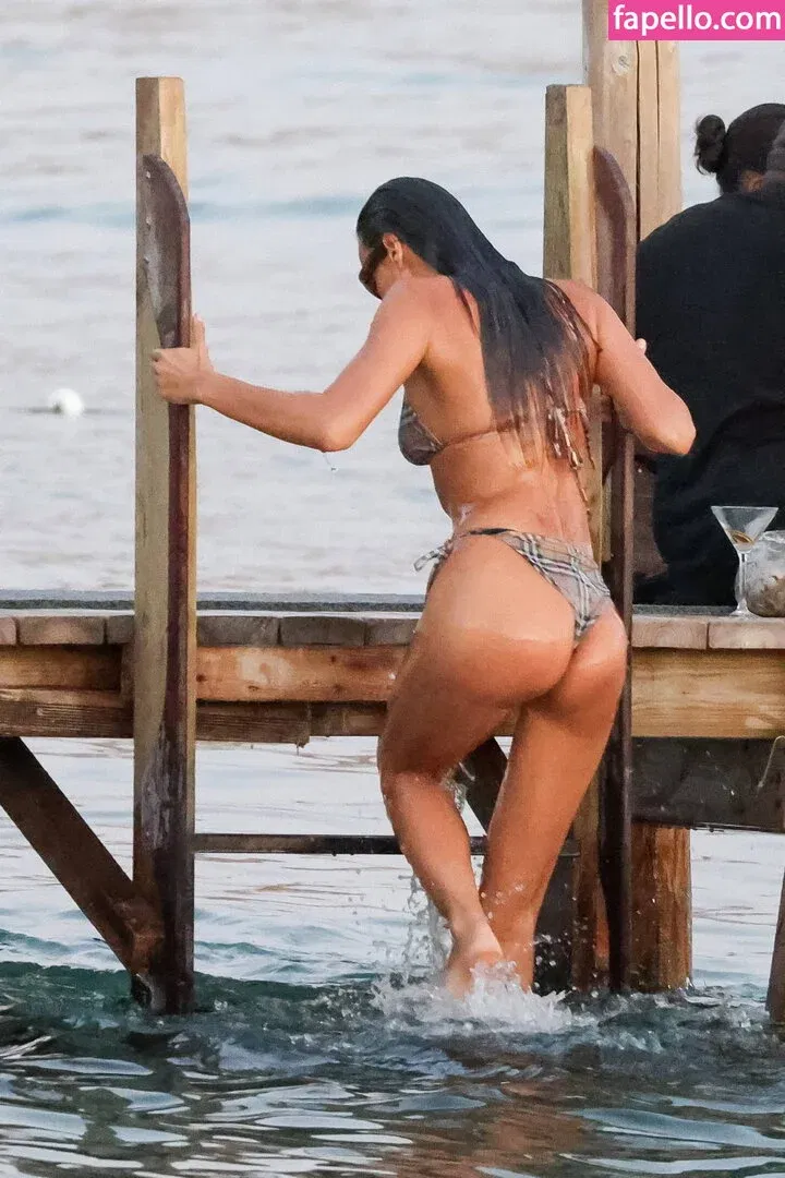 Irina Shayk Onlyfans Photo Gallery 