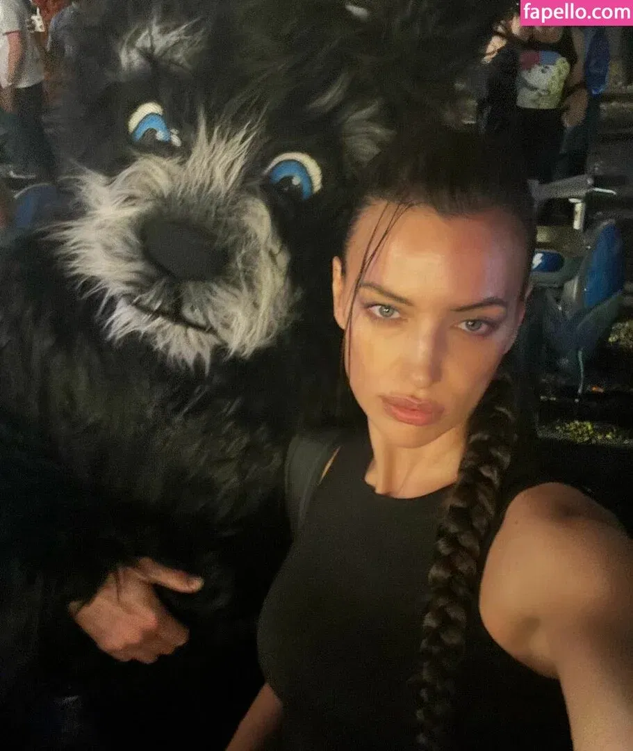 Irina Shayk Onlyfans Photo Gallery 