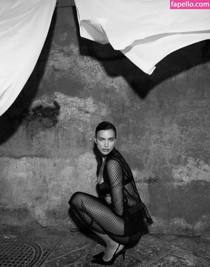 Irina Shayk Onlyfans Photo Gallery 