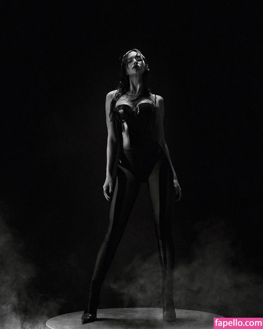 Irina Shayk Onlyfans Photo Gallery 