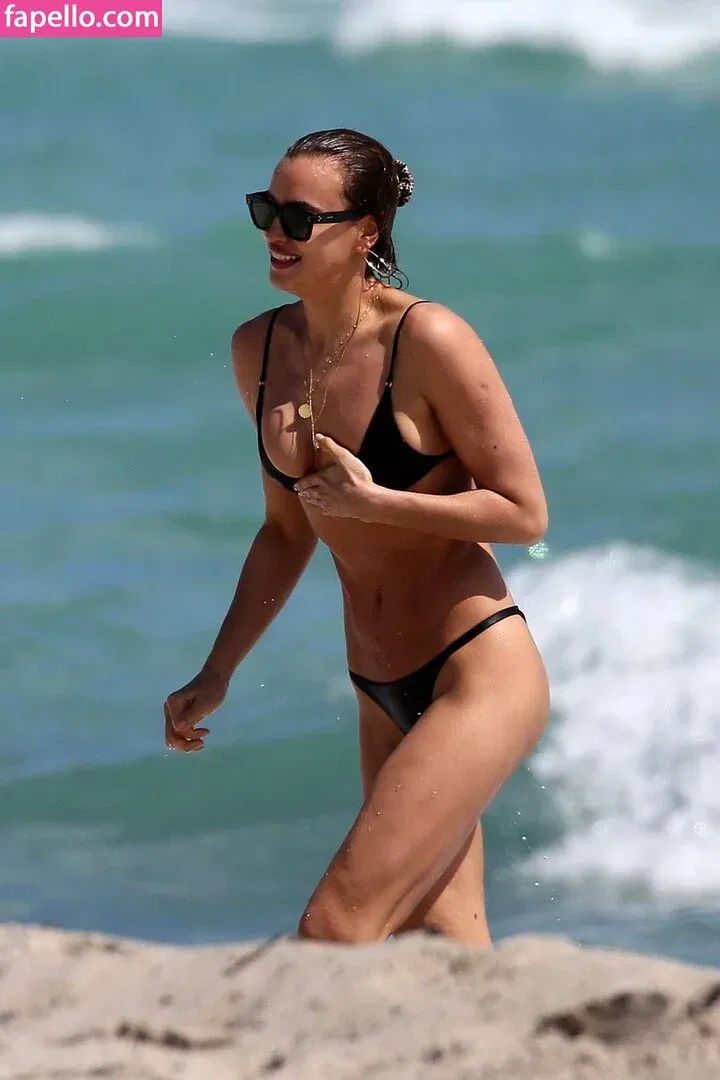 Irina Shayk Onlyfans Photo Gallery 