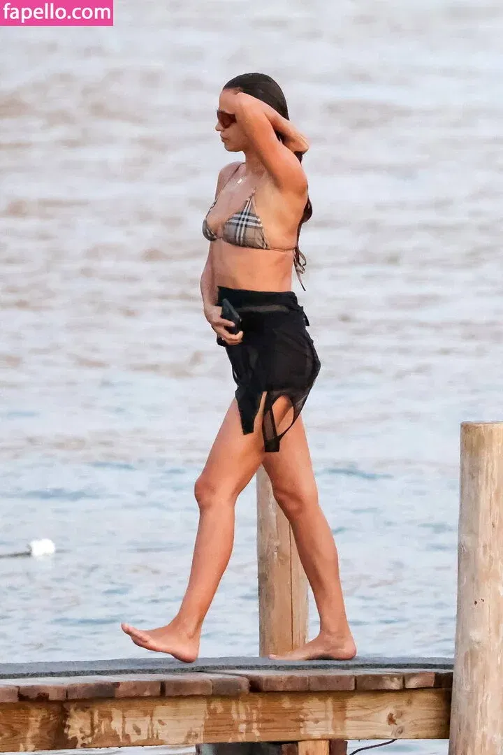 Irina Shayk Onlyfans Photo Gallery 