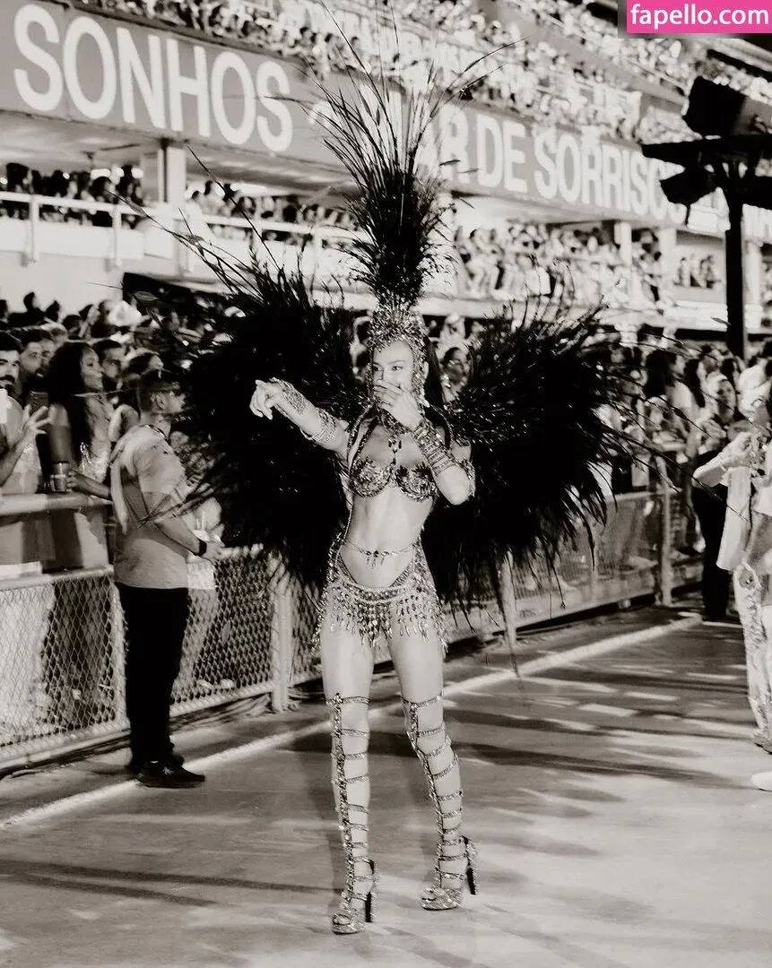 Irina Shayk Onlyfans Photo Gallery 