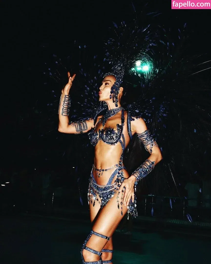 Irina Shayk Onlyfans Photo Gallery 