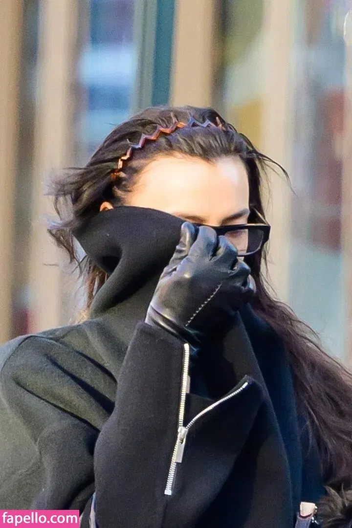 Irina Shayk Onlyfans Photo Gallery 