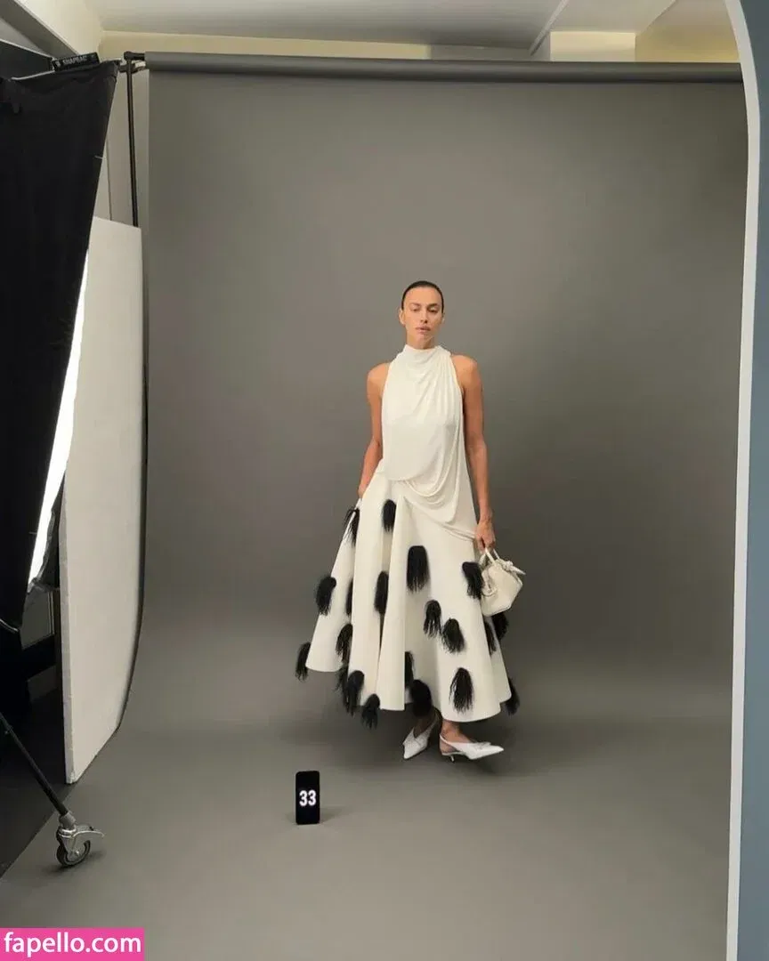 Irina Shayk Onlyfans Photo Gallery 