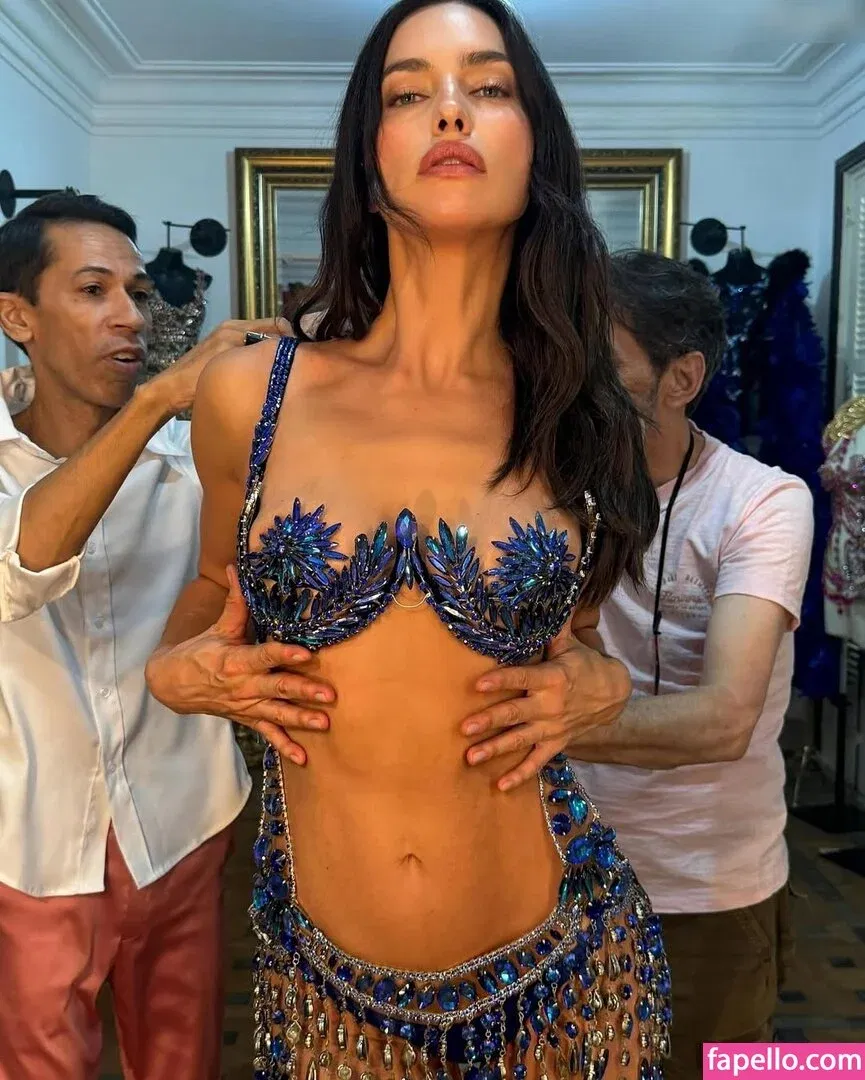 Irina Shayk Onlyfans Photo Gallery 