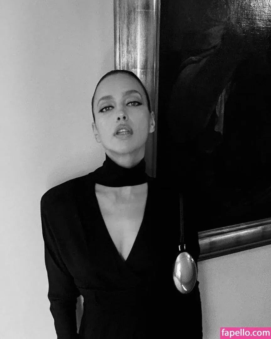 Irina Shayk Onlyfans Photo Gallery 