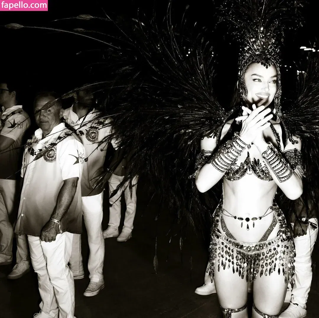 Irina Shayk Onlyfans Photo Gallery 