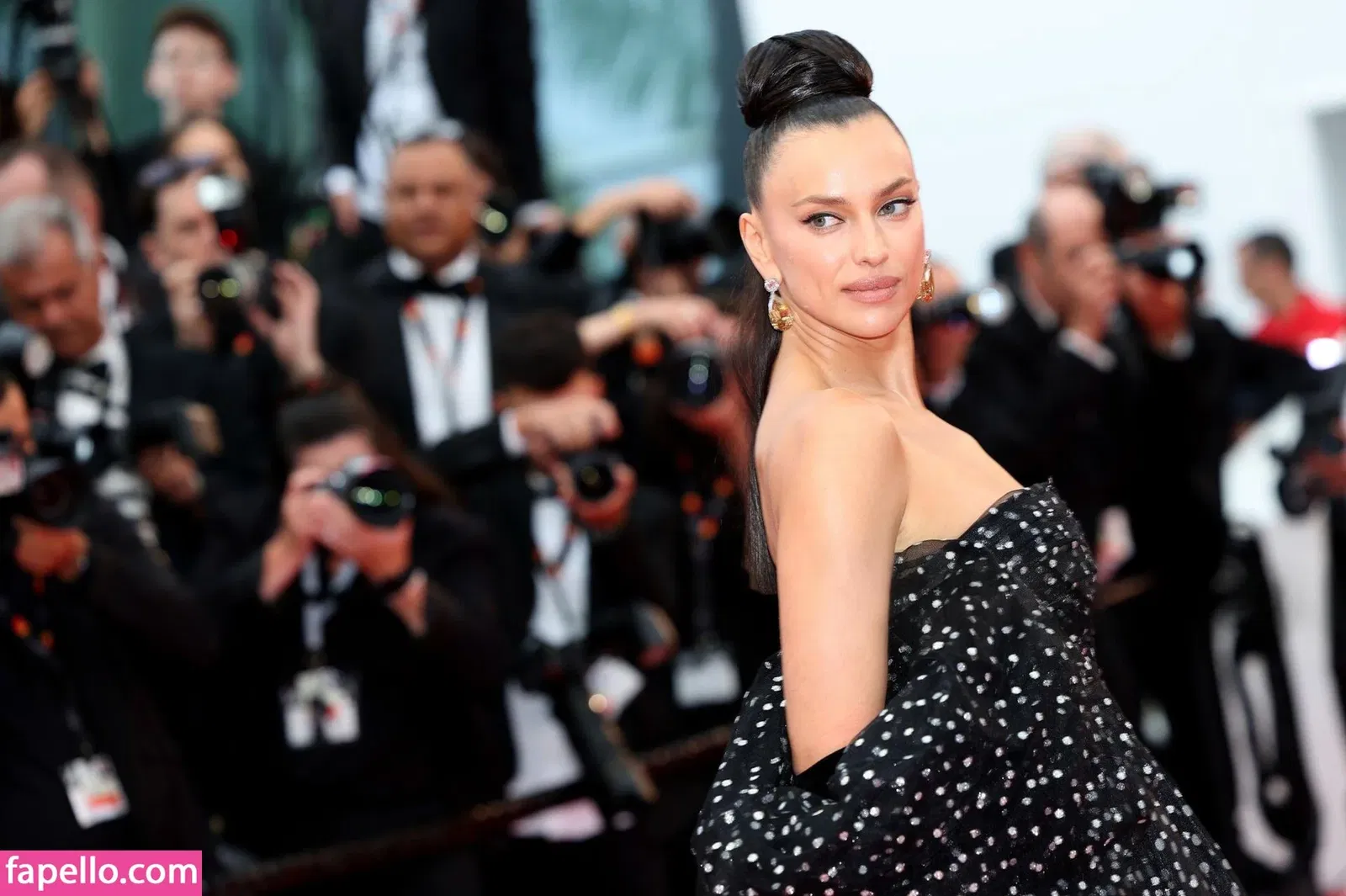 Irina Shayk Onlyfans Photo Gallery 